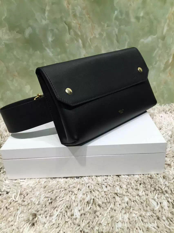 2016秋冬新着 CELINE セリーヌ コピー Bumbag Natural Calfskin クラッチバッグ Black★CELINE セリーヌ コピー