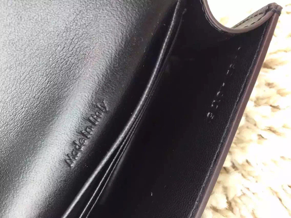 2016秋冬 CELINE セリーヌ コピー《超レア 小さめバッグに 》コインケース