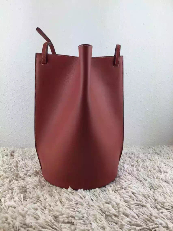 新着秋冬CELINE セリーヌ コピー☆ピンチドバッグ  ☆ナチュラルカーフ 176743A49.28BK