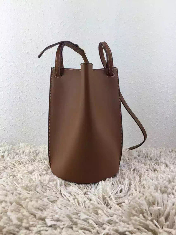 新着秋冬CELINE セリーヌ コピー☆ピンチドバッグ  ☆ナチュラルカーフ 176743A49.29BK