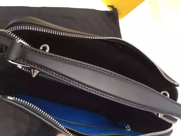 2016新作 フェンディスーパーコピー Fendi Handbag DOCTOM FLBN0014