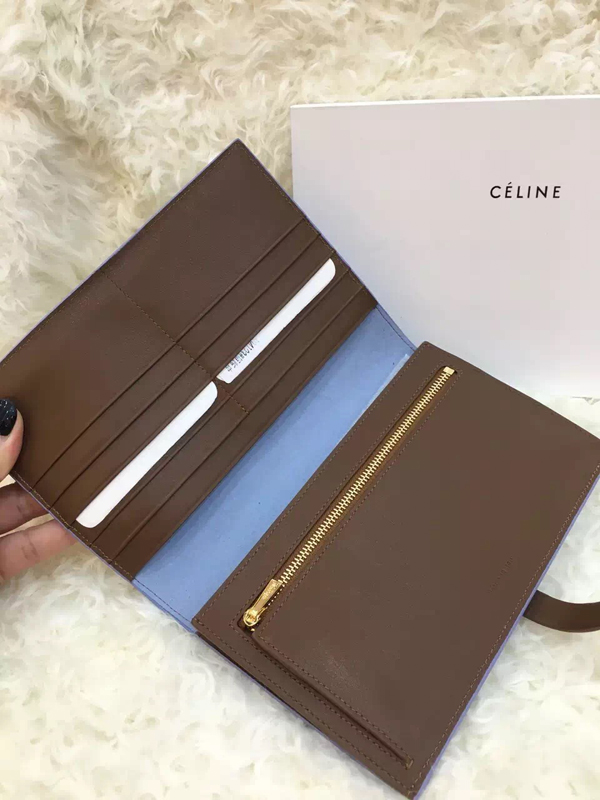 《超レア早い者勝ち》2016秋冬新作セリーヌスーパーコピー CELINE ストラップ ラージ マルチファンクション リエージュカーフスキン 長財布 ベイビーブルー☆☆☆