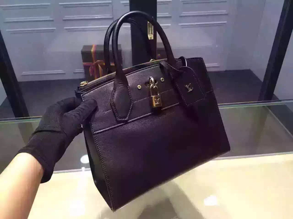 2016新作 ルイヴィトンスーパーコピー Louis Vuitton CITY STEAMER ショルダーバッグ M51031