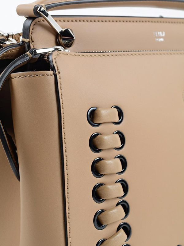 2016新作 フェンディバッグスーパーコピー【FENDI】今話題の'Fashion Show Dotcom' Tote Bag Camel