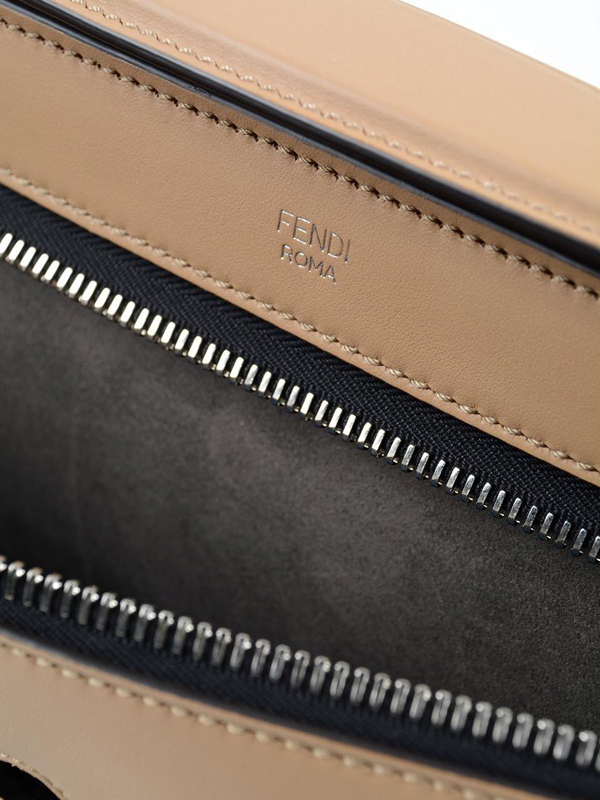 2016新作 フェンディバッグスーパーコピー【FENDI】今話題の'Fashion Show Dotcom' Tote Bag Camel