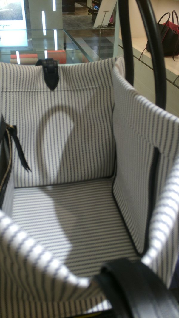 2016新色 セリーヌスーパーコピー CELINE★ラゲージ ファントム ミディアム 169952ABP.01WN