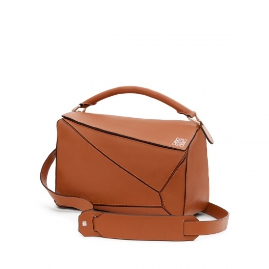 2016新色 LOEWE ショルダーバッグ PUZZLE パズル TAN ＊322.30.K74＊