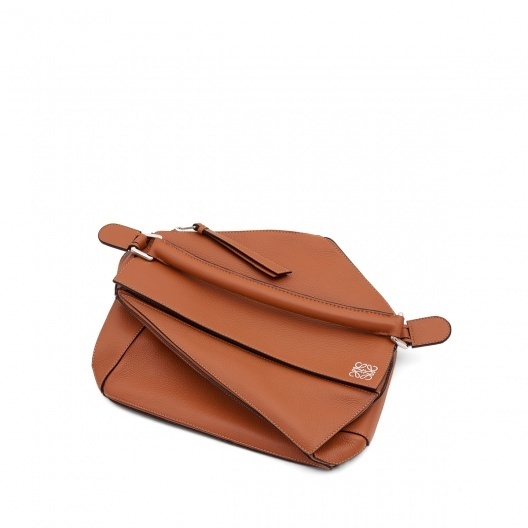 2016新色 LOEWE ショルダーバッグ PUZZLE パズル TAN ＊322.30.K74＊