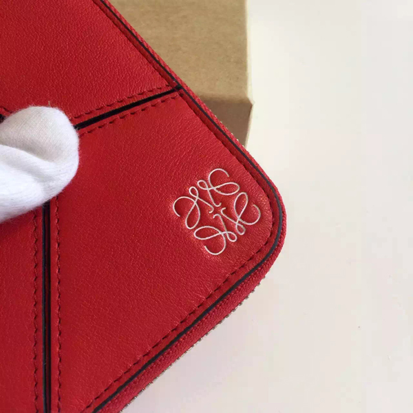 2016SS LOEWE UZZLE ロエベスーパーコピー ラウンドジップ長財布☆RED