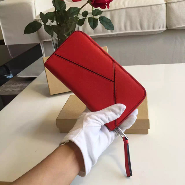 2016SS LOEWE UZZLE ロエベスーパーコピー ラウンドジップ長財布☆RED