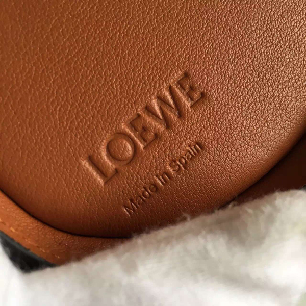 16SS ロエベスーパーコピー ☆LOEWE☆ ELEPHANT COFFEE WALLET 199.30.M94