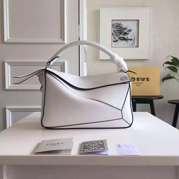 2016春夏新作【LOEWE】ロエベスーパーコピー PuzzleパズルLargeバッグ Soft White 322.30.K73