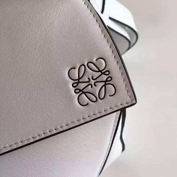 2016春夏新作【LOEWE】ロエベスーパーコピー PuzzleパズルLargeバッグ Soft White 322.30.K73