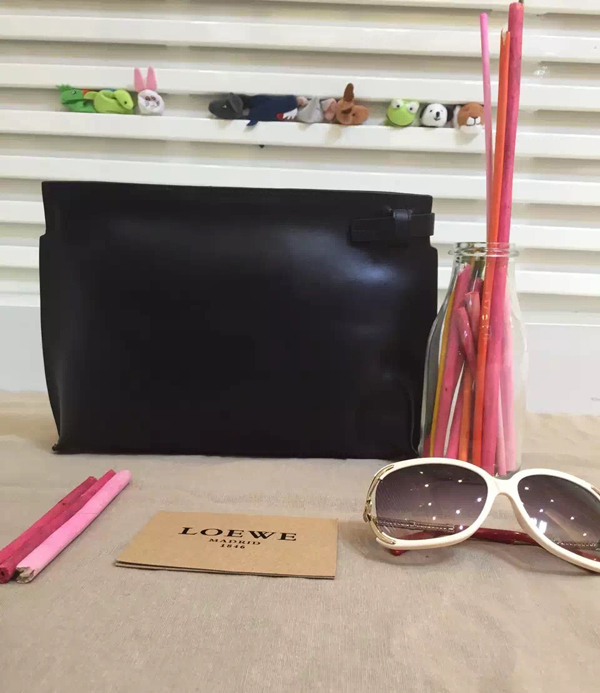 2016春夏新作 LOEWE ロエベスーパーコピー クラッチバッグ ミディアム BLACK ブラック T POUCH 109 54 K36 2030 1100