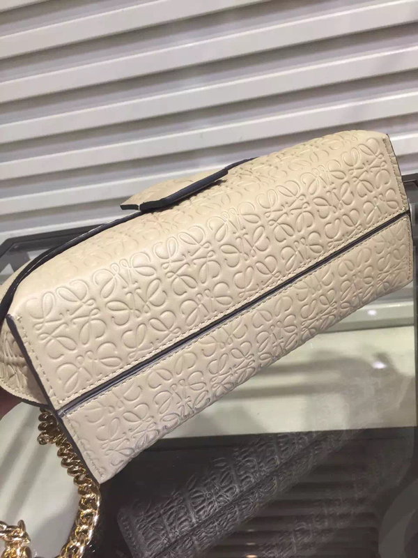 2016春夏新作 LOEWE★ロエベスーパーコピー Avenue Bag Engraved calf