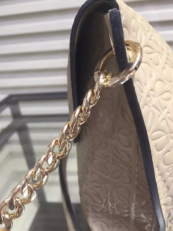 2016春夏新作 LOEWE★ロエベスーパーコピー Avenue Bag Engraved calf