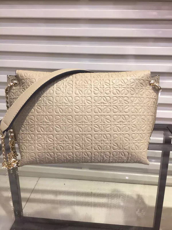 2016春夏新作 LOEWE★ロエベスーパーコピー Avenue Bag Engraved calf