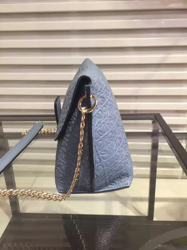 2016春夏新作LOEWE ロエベスーパーコピー Avenue*エングレーブ加工ショルダーバッグ* 310.89.N49