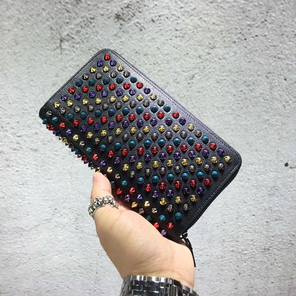 2016New クリスチャン ルブタン コピー Christian Louboutin マルチスパイク長財布 Black 1165045M039