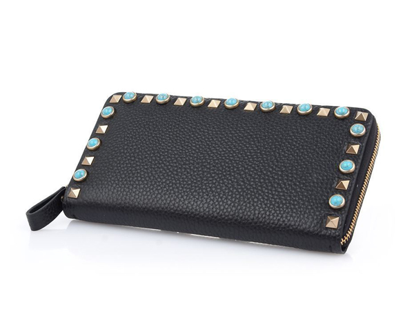 2017新作 ヴァレンティノスーパーコピー VALENTINO ZIP AROUND STUDS WALLET LW2P00 79 VQ1 0NO