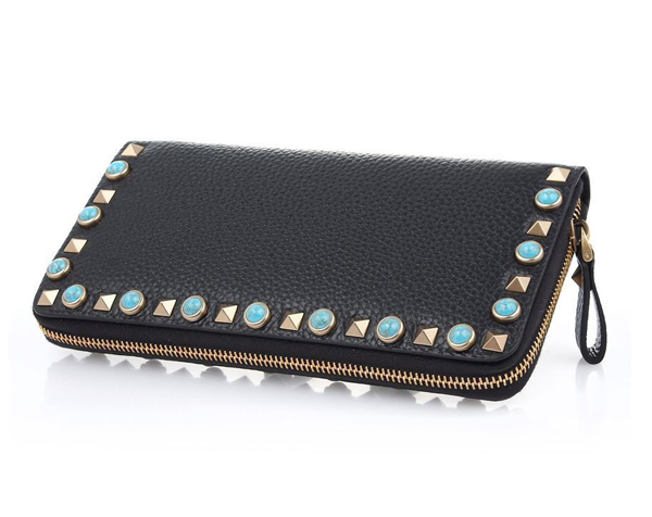 2017新作 ヴァレンティノスーパーコピー VALENTINO ZIP AROUND STUDS WALLET LW2P00 79 VQ1 0NO