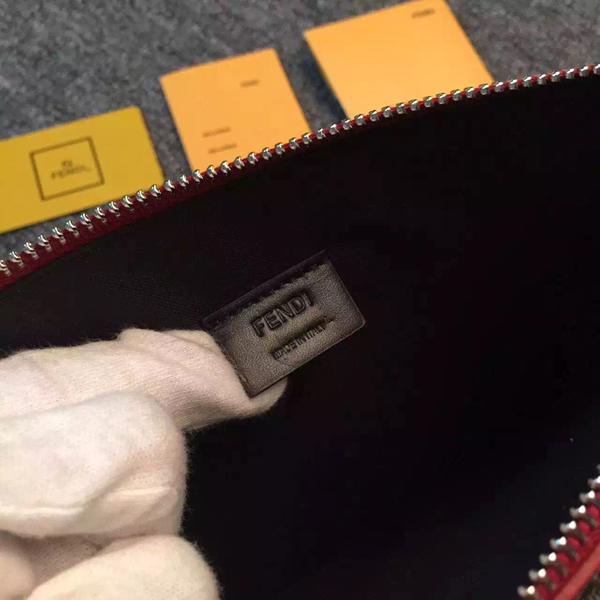 大人気！【フェンディクラッチスーパーコピー FENDI】キュートなモンスター BAGBUGS