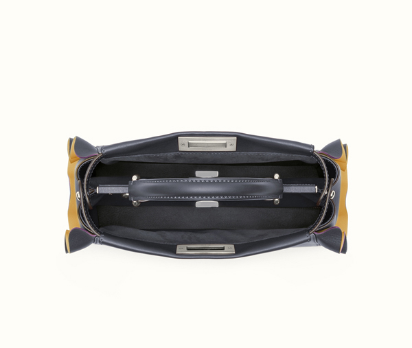 新作【フェンディスーパーコピー FENDI】フリル Wave Regular Peekaboo Black 8BN290I8MF06MR