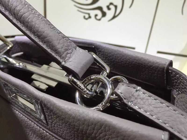 フェンディスーパーコピー FENDI ★人気 SELLERIA PEEKABOO レギュラーサイズ トフィー Gray 8BN290Q0JF0N8A