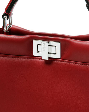 FENDIフェンディスーパーコピー ショルダー付 ハンドバッグ ミニ レッド PEEKABOO フリルピー8BN244 7RK F02T4 