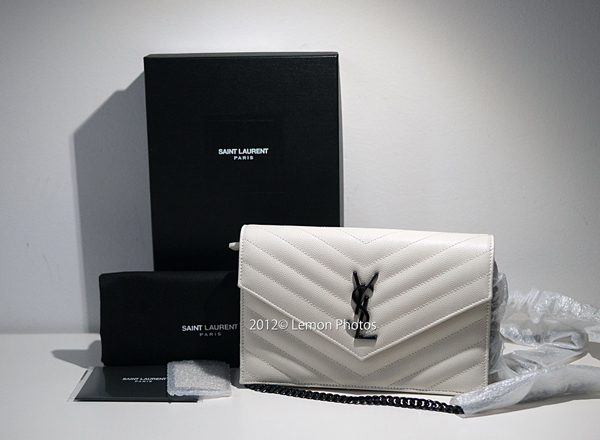 Saint Laurent サンローランスーパーコピー 奇跡の入荷！サンローラン チェーンウォレット白Ｘ黒