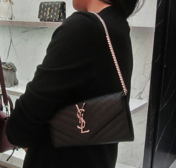 Saint Laurent お勧め★サンローランスーパーコピー モノグラム チェーンウォレット ブラック