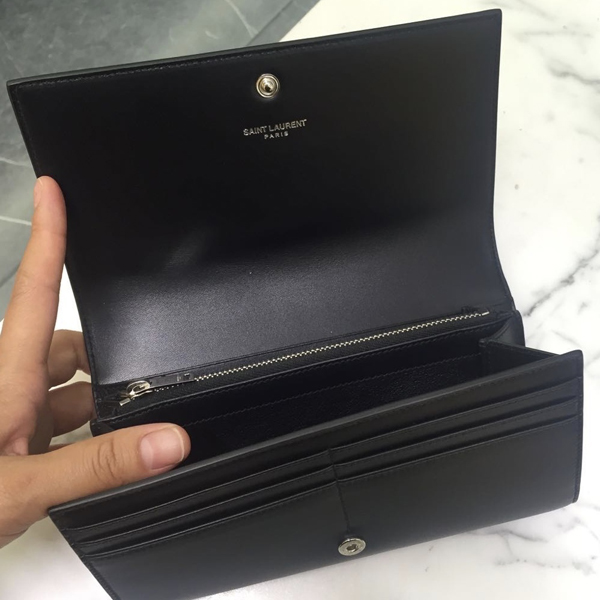 新作入荷！サンローランスーパーコピー SAINT LAURENT☆星のパッチワークが可愛いウォレット 447835C15S2
