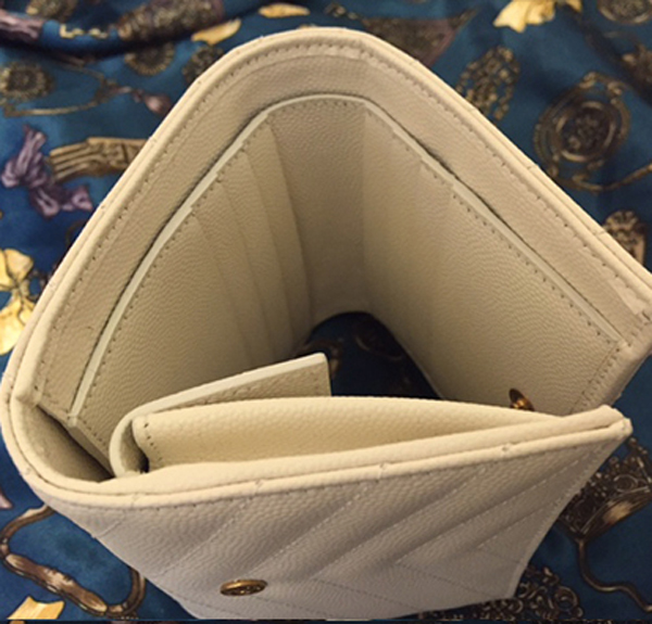 ラスト１点 Saint Laurent(サンローラン スーパーコピー)三つ折り折りたたみ財布