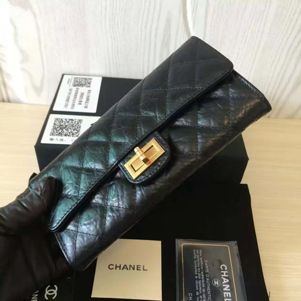 2016-17AW シャネルスーパーコピー Chanel 大人クールBOYグレインドカーフスキン財布