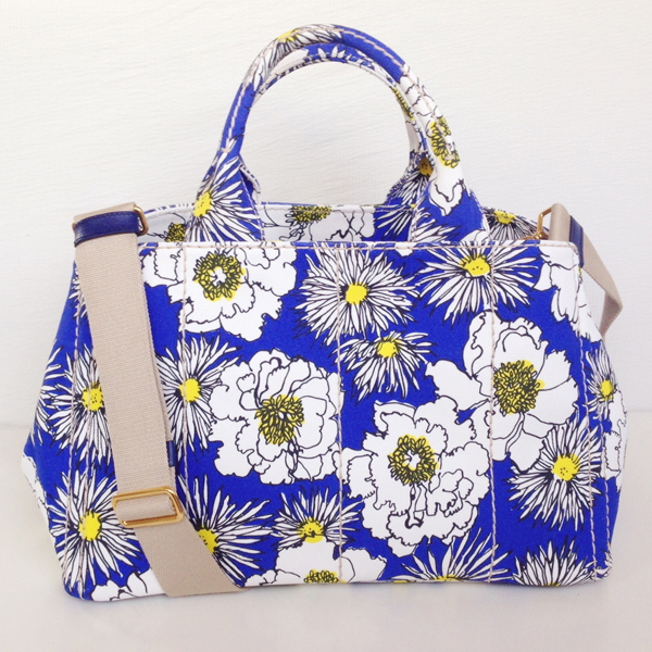 国内即納☆可愛い花柄♪《PRADA》プラダスーパーコピー  CANAPA 2WAY トートバッグ (M)