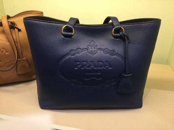 素敵♪♪使える☆《PRADA》プラダスーパーコピー 刻印ロゴVIT.DAINO トート 色々カラー 1BG100 
