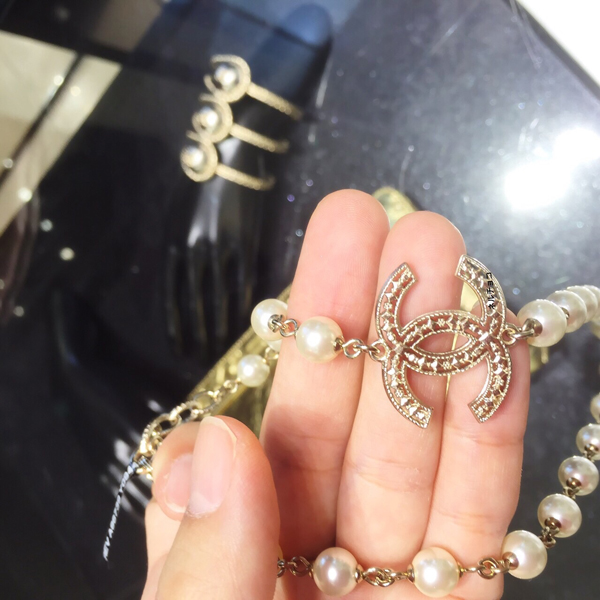 《新作限定 華やかエレ女》2016春夏新作シャネルスーパーコピー CHANEL　メタル、プレキシ&レジンコスチュームネックレス☆