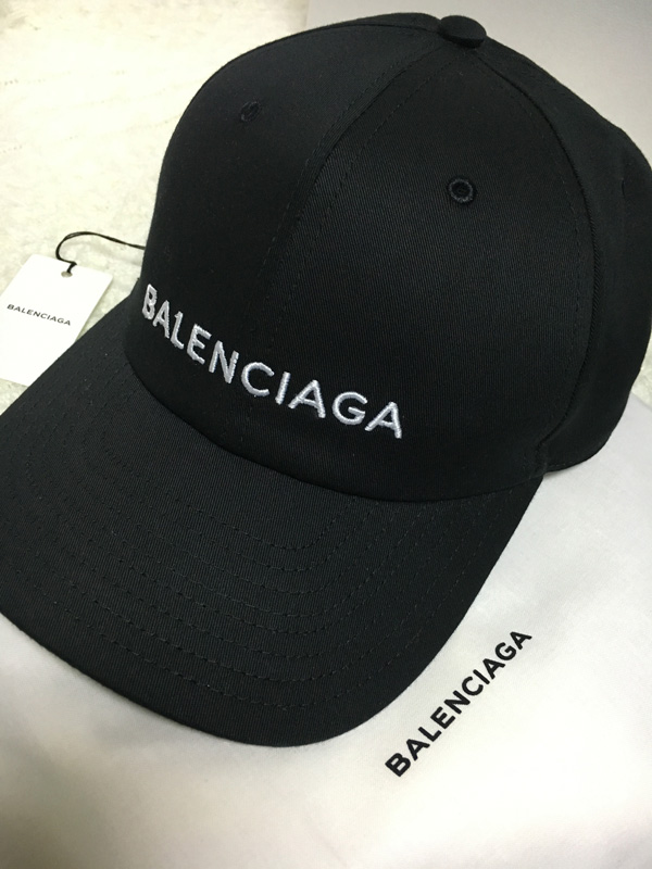国内入荷済！関税送料込【BALENCIAGA】バレンシアガ スーパーコピー 大人気のロゴキャップ 黒