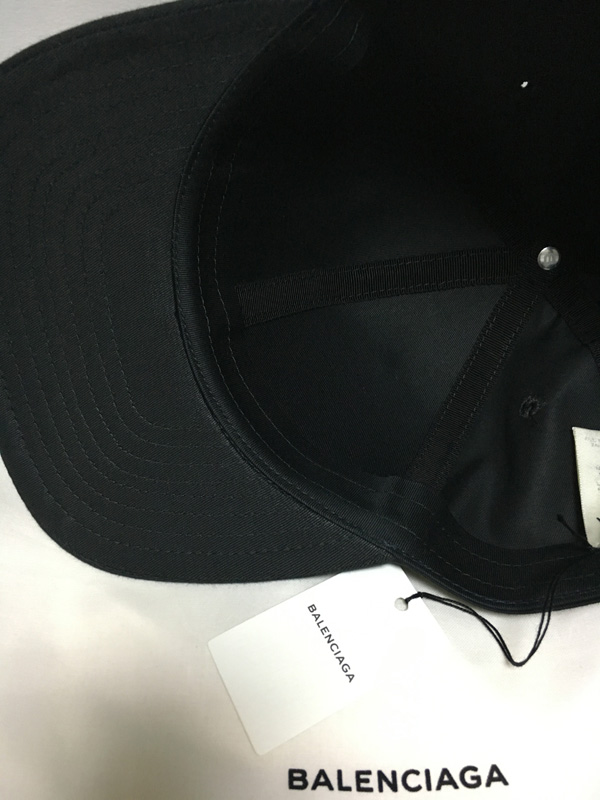 国内入荷済！関税送料込【BALENCIAGA】バレンシアガ スーパーコピー 大人気のロゴキャップ 黒