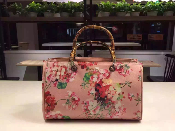 ★2016新作ブルームス★GUCCI グッチコピー レザートートバッグ 323660CWB1N 5770