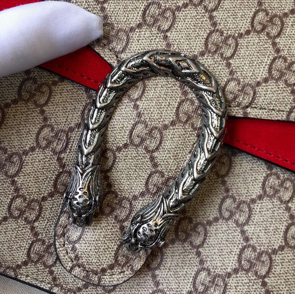 GUCCI(グッチコピー) 2015-16秋冬新作☆SALE セレブ愛用 GUCCI DIONYSUSショルダーバッグ Red