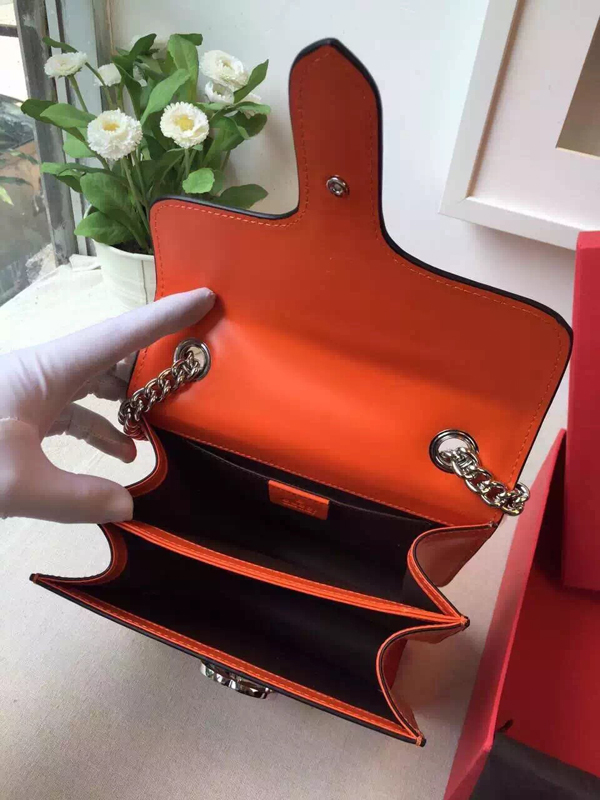 2016新作 GUCCI グッチコピー ポリッシュレザーショルダーバッグ 387609 DKE0N 6525