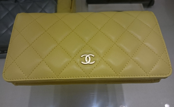 CHANELシャネルスーパーコピー☆ラムスキンフラップウォレット☆ A31509 Y08140 00219