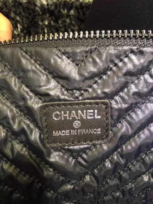 シャネルバッグスーパーコピー ついにでました！１５S最新シャネルBOY Chanelクラッチポーチ