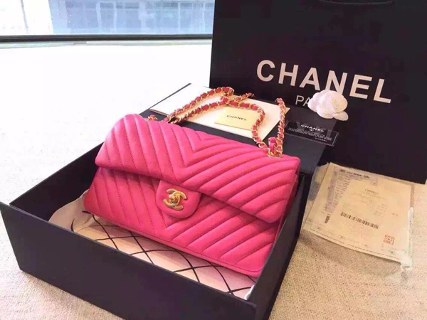 《超希少 早い者勝ち 》2015春夏新作　シャネルバッグスーパーコピー Chanel シェブロンミニバッグ　キャビアスキン　ピンク　G金具