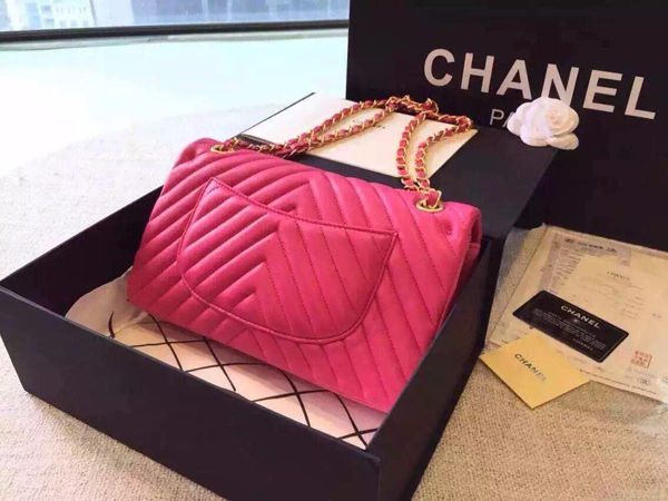 《超希少 早い者勝ち 》2015春夏新作　シャネルバッグスーパーコピー Chanel シェブロンミニバッグ　キャビアスキン　ピンク　G金具