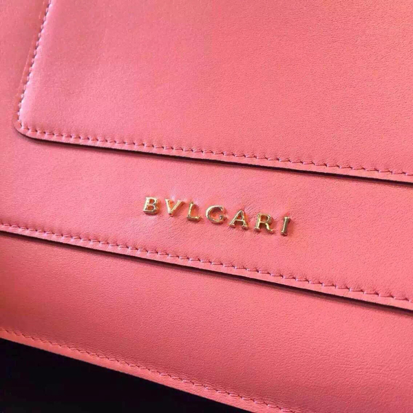 2015新作 ブルガリスーパーコピー セルペンティ フォーエバーフラップカバーバッグ SERPENTI FOREVER 38292