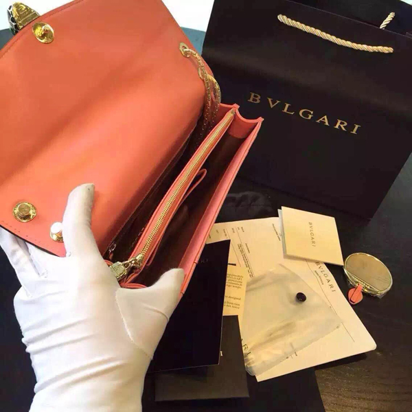 2015新作 ブルガリスーパーコピー セルペンティ フォーエバーフラップカバーバッグ SERPENTI FOREVER 38292