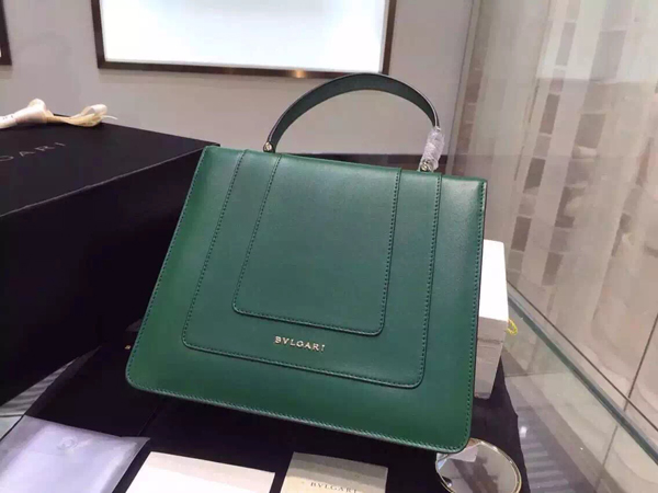 2015新作 ブルガリスーパーコピー セルペンティ フォーエバーフラップカバーバッグ SERPENTI FOREVER 38319