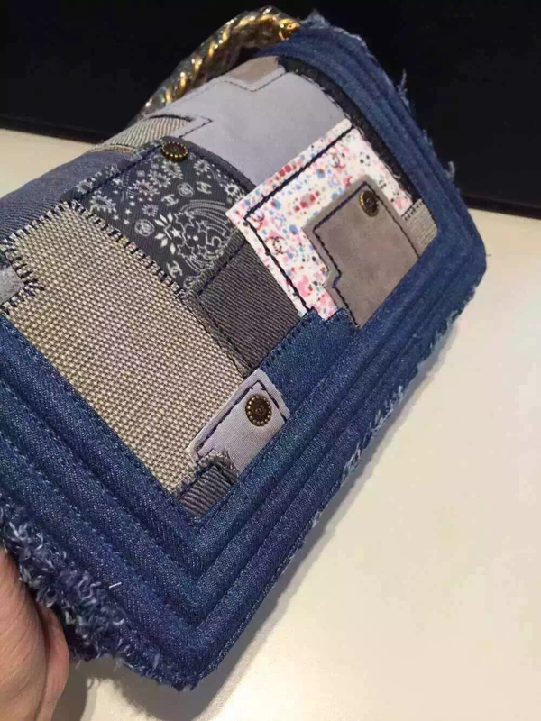 2015最新作大人気 Chanel（シャネルスーパーコピー）バッグ A92866 Y10892 C2084